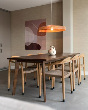 Apartment | Dining - 4 Person Apartment in the City Center (The Hague)
