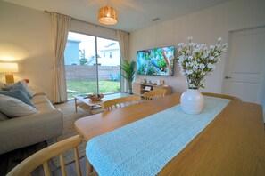 Smart TV, video games, books, stereo