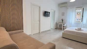 1 bedroom, desk, iron/ironing board, free WiFi