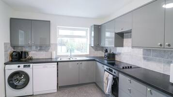 Dishwasher, cookware/dishes/utensils