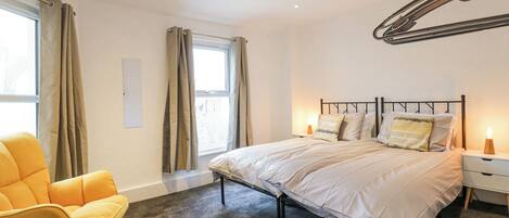 7 bedrooms, individually decorated, individually furnished, free WiFi