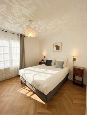 3 bedrooms, iron/ironing board, travel cot, WiFi