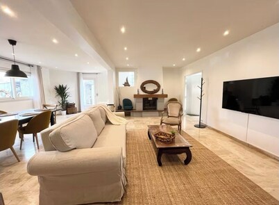 Villa golden heaven near Paris with 4 parking 3bedroom /2sdb/WIFI 580 in Mbits