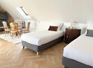 3 Schlafzimmer, Bügeleisen/Bügelbrett, Reisekinderbett, WLAN