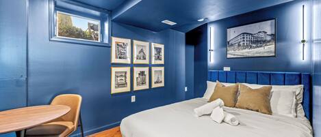 3 soveværelser, skrivebord, strygejern/strygebræt, weekendseng