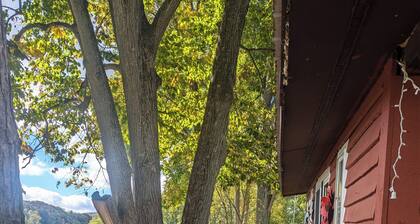 3 Season Getaway Right on the River!