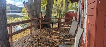 3 Season Getaway Right on the River!