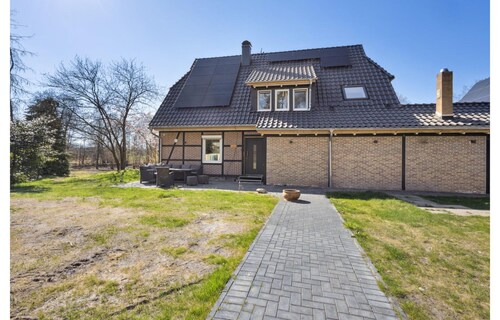 Moderne Ferienwohnung mit Terrasse