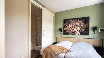 8 bedrooms