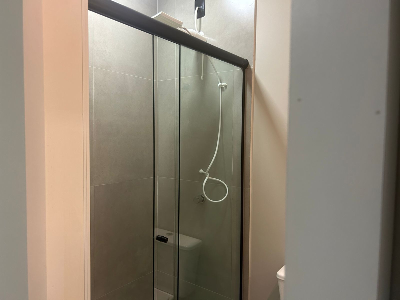 Deluxe-Stadtwohnung | Badezimmer | Kostenlose Toilettenartikel, Haartrockner, Handtücher, Seife