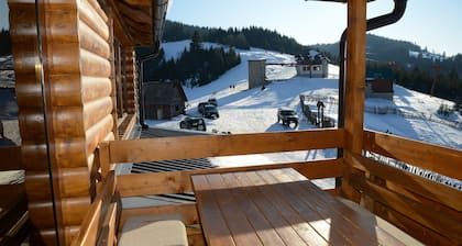 Cozy Berane Stay in Ski Area with On-Site Restaurant - Standard Cottage