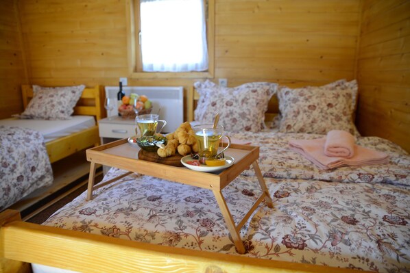 1 bedroom, iron/ironing board, Internet, bed sheets