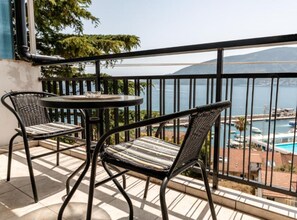 Outdoor dining - Elegant Apartment with Stunning Boka Bay Panorama - Two Bedroom Apartment (Herceg Novi)