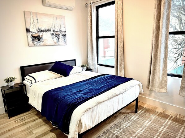 1 habitación, tabla de planchar con plancha, wifi y ropa de cama 