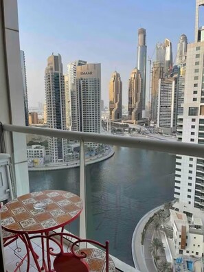 Luxury Apartment, Marina View | Terrace/patio - Amazing Marina View - 1 BR Apartment (Dubai)