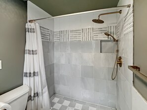 Shower, towels