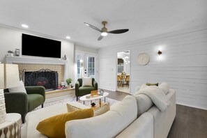 TV, fireplace, offices - Island Oasis, Pool+Hot Tub+Games (Savannah)