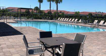 2-bedroom townhome in delightful Florida City with fitness room,cayos de florida