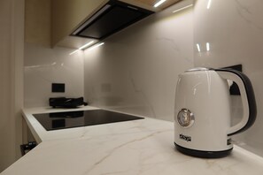 Private kitchen - Chic 1-bedroom apartment in phenomenal Tirane, WiFi.
Clean apartment and netflix (Tirane)