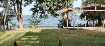 Private cottage on the shores of the lake on the wonderful island of Ometepe