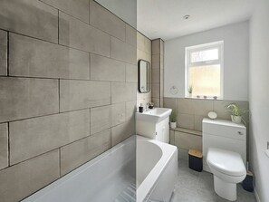 Towels - 3 bedroom accommodation in St Leonards On Sea, near Hastings (St Leonards On Sea, near Hastings)