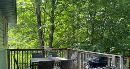 Classic Cottage Charm - relaxing & private. #1