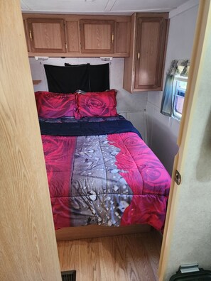 1 soverom, wi-fi og sengetøy