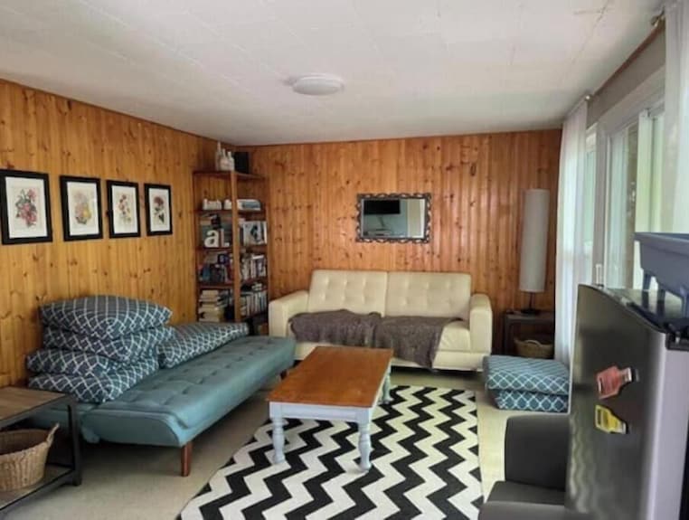 Classic Cottage Vibe : Old Roots Cottage#2, Private, Peaceful & Within Nature - Kingston, Canadá