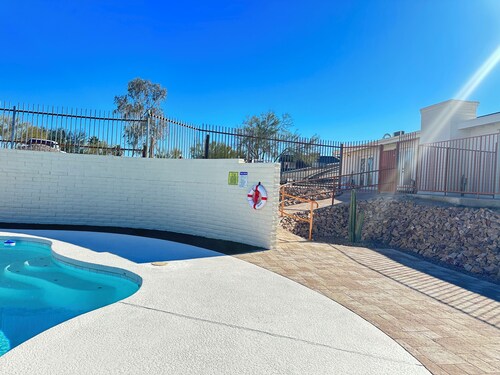 Granada Luxurious: Cozy Private Retreat w/ Pool