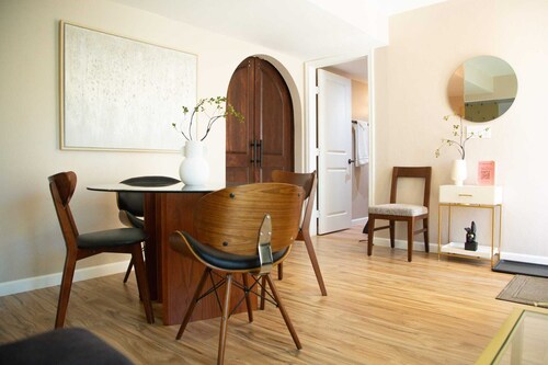 Granada: Cozy Private Retreat w/ Pool