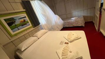 Comfort Triple Room, Partial Lake View