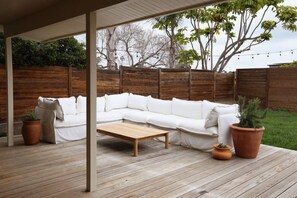 Terrace/patio - Inspiring centrally-located 4-bedroom house w/ sauna, cold plunge, & gym (San Diego)