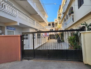 Apartment, 1 Bedroom, Accessible, Patio | Exterior