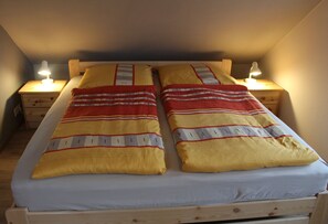 Bungalow | 2 makuuhuonetta, yksilöllisesti kalustettu, vuodevaatteet