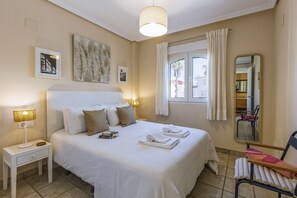 2 bedrooms, iron/ironing board, free WiFi, bed sheets