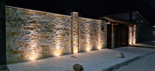 Beautiful house to relax in, located between the mountains and the sea, 500m from the beach.