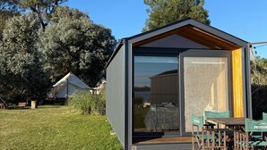 1 kamar tidur dan seprai linen