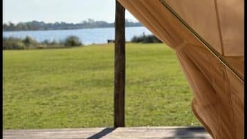 1 habitación y ropa de cama