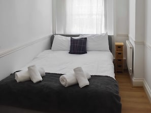 3 chambres, Wi-Fi gratuit, draps fournis