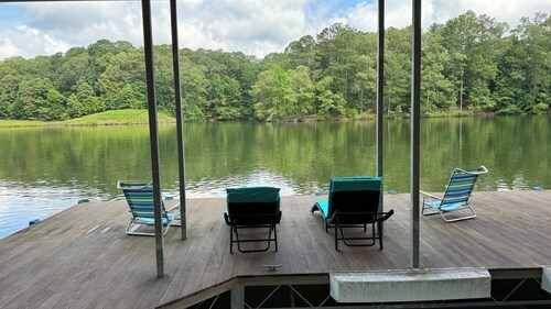 Serene Waterfront Lake Wedowee Home