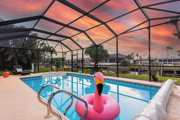 Outdoor pool, a heated pool
