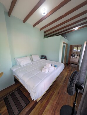 Premier Suite, 1 King Bed, Beach View | Memory-foam beds, laptop workspace, free WiFi - CobiaBeach.com (Hopkins)