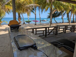 Kabin Comfort, pemandangan laut, menghadap pantai | Teras/patio