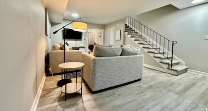 2 Bed/1.5 Bath Apartment