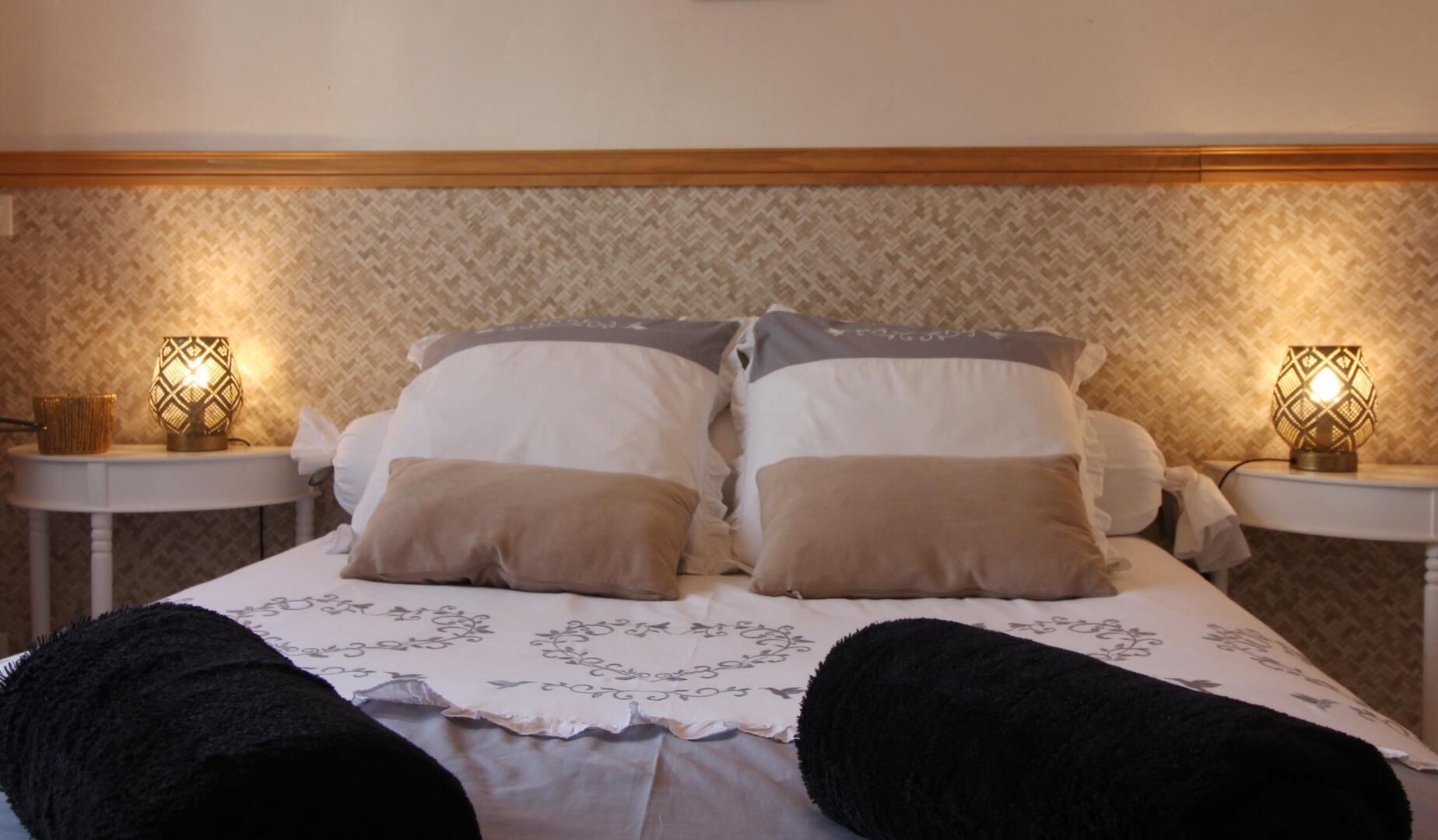 1 bedroom, iron/ironing board, Internet