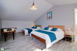2 bedrooms, iron/ironing board, travel cot, Internet