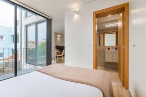 1 chambre, fer et planche à repasser, accès Internet, draps fournis