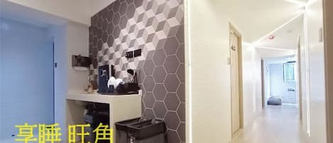المنشأة من الداخل