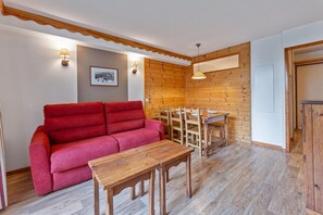 TV - Resort center, fitness, swimming pool, sauna, tv, ski locker, 41m², Les Orres (Les Orres)