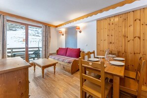 Dining - Resort center, 1st floor, fitness, swimming pool, sauna, balcony, tv, ski locker, 34m², Les Orres (Les Orres)